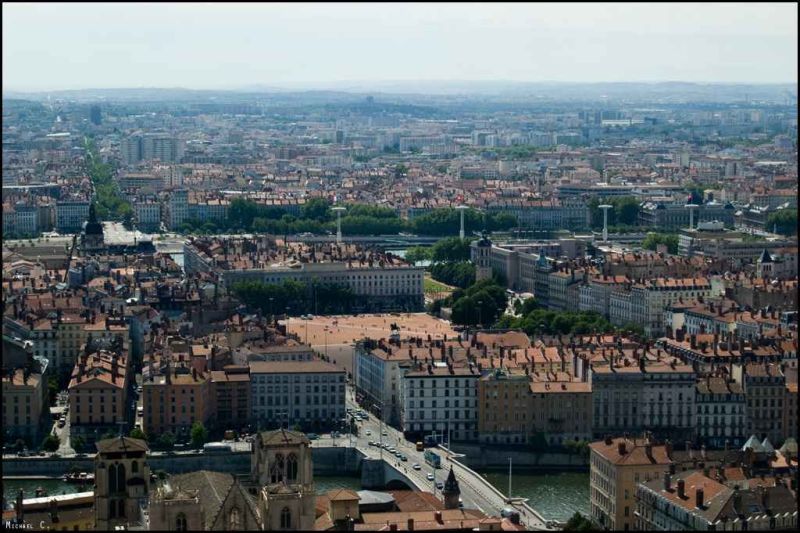 view of lyon from fourvires01.jpg